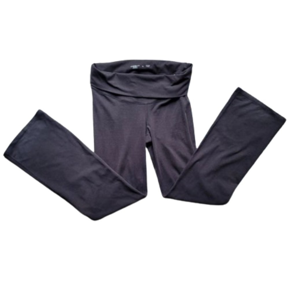 🌿🎉HP🎉 Old Navy Maternity Rollover Waist PowerChill Bootcut Leggings [MM]🌿 - Picture 3 of 10